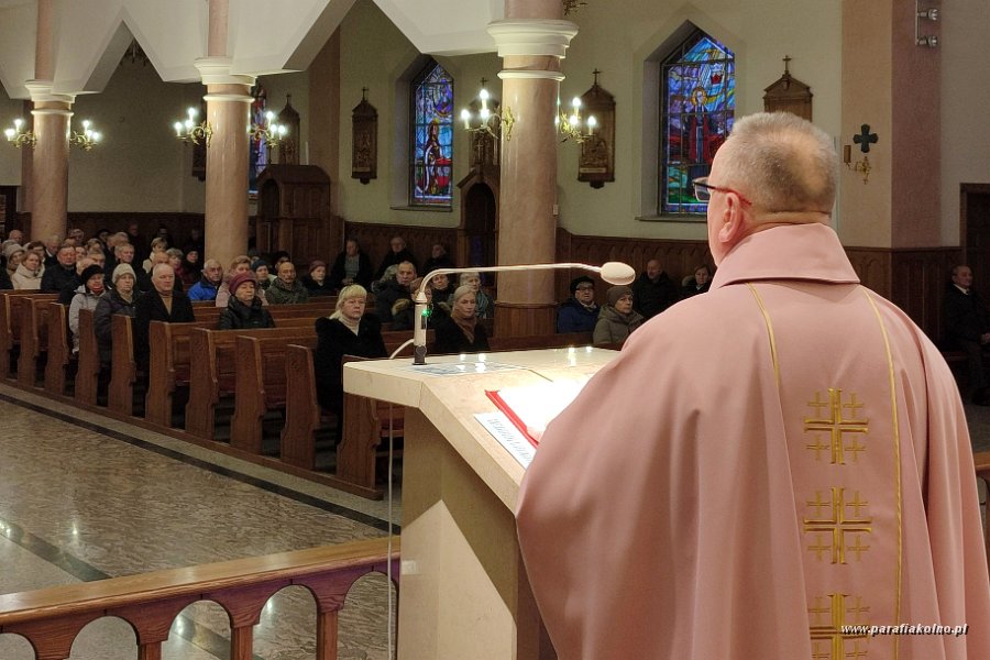 07 Niedziela - msza poranna.jpg